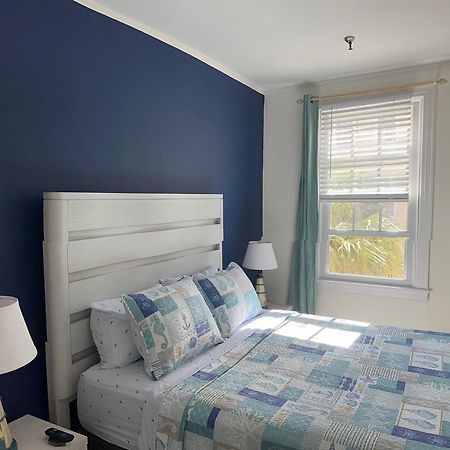 Cozy Studio In The Heart Of The Palm Beach Island - Free Valet Service Exterior foto