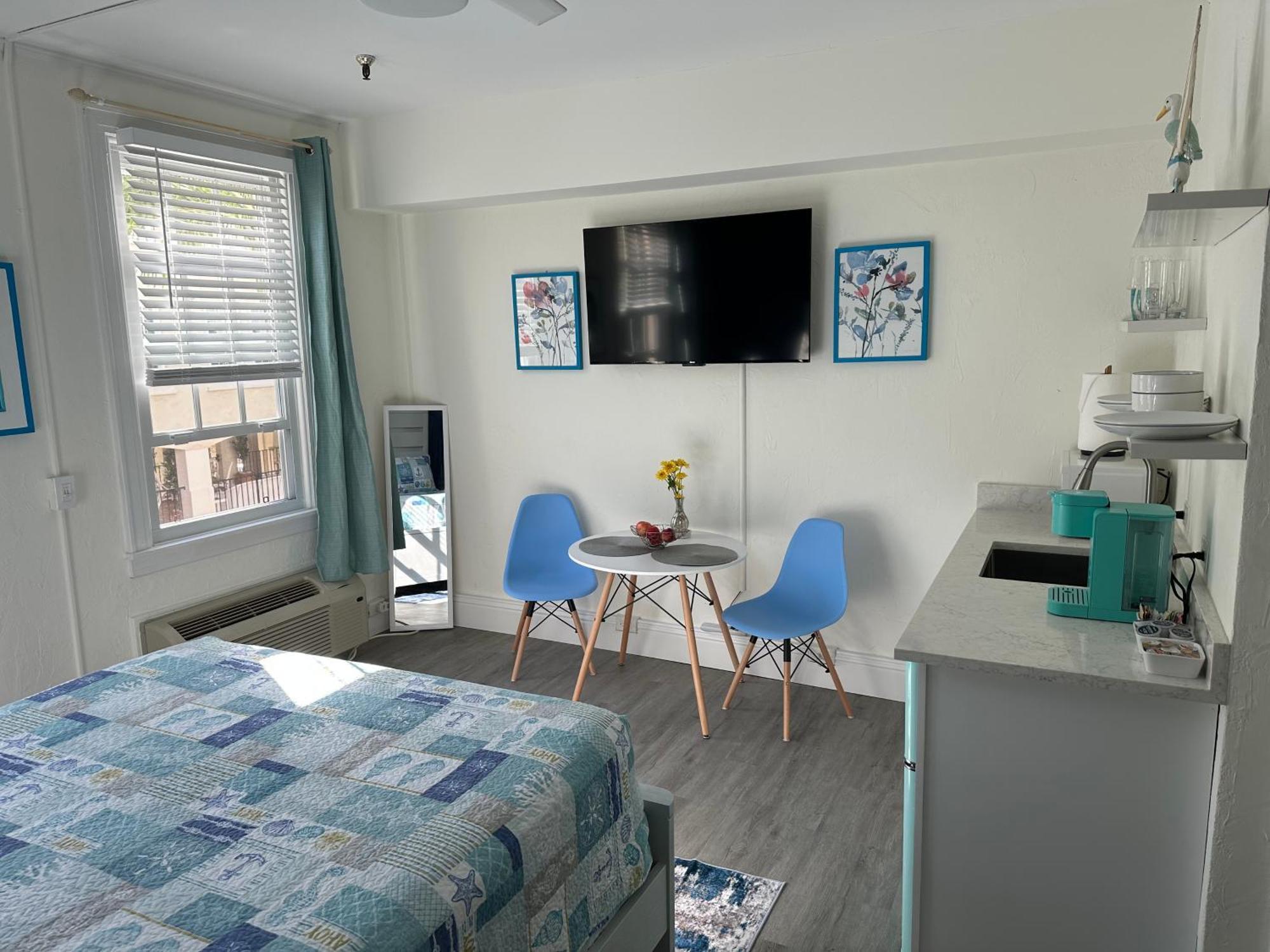 Cozy Studio In The Heart Of The Palm Beach Island - Free Valet Service Exterior foto